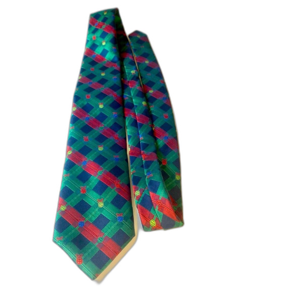 Hallmark Holiday Traditions Tie Ornament Christmas - Picture 4 of 5